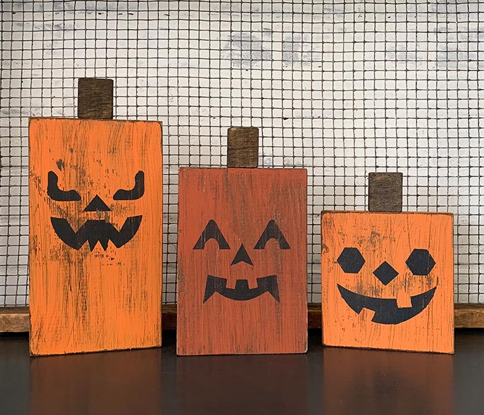 Customizable Wood Sign - Pumpkin Trio