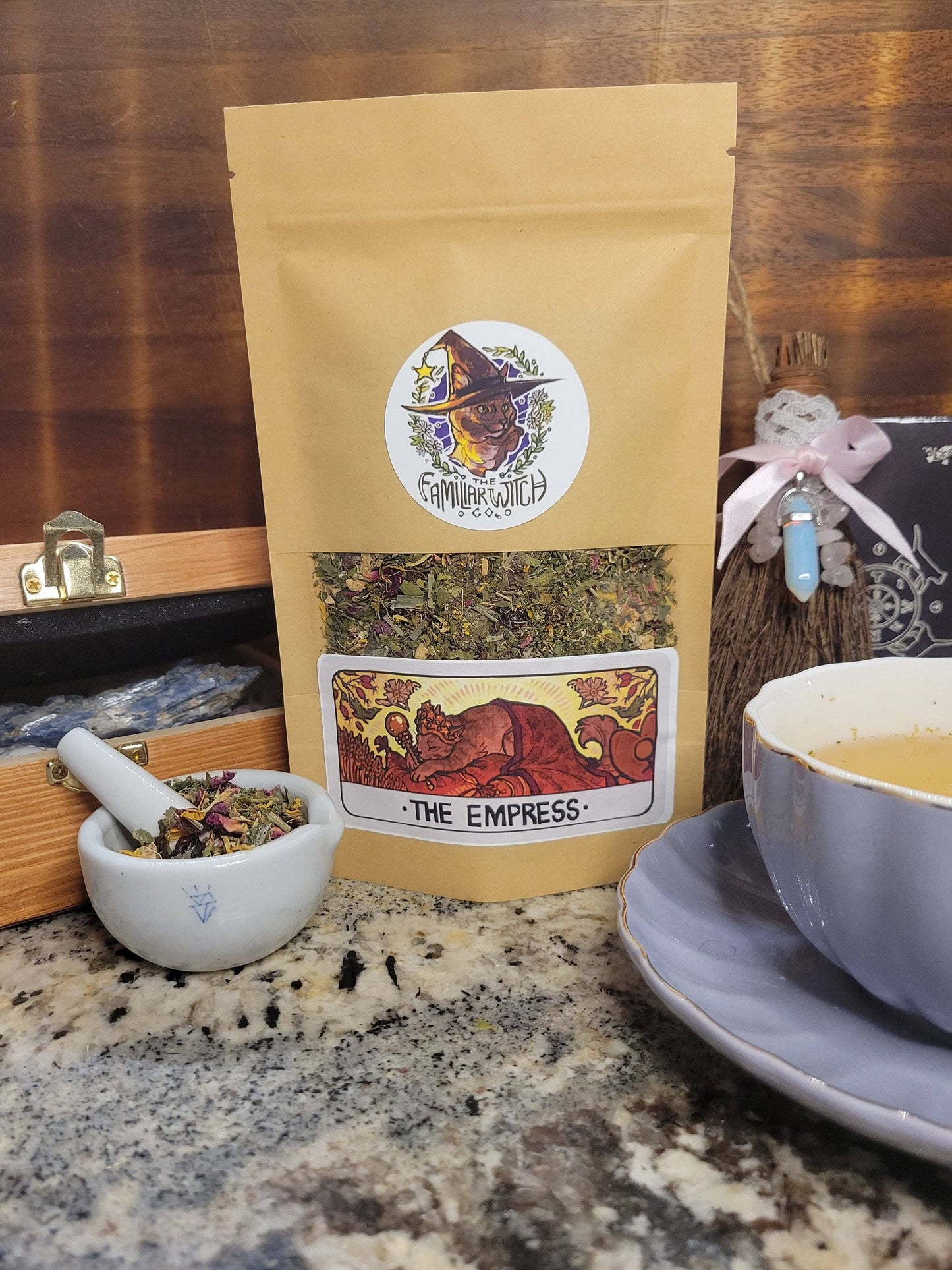 The Familiar Witch Co - The Empress Tarot Tea, For Pain Relief