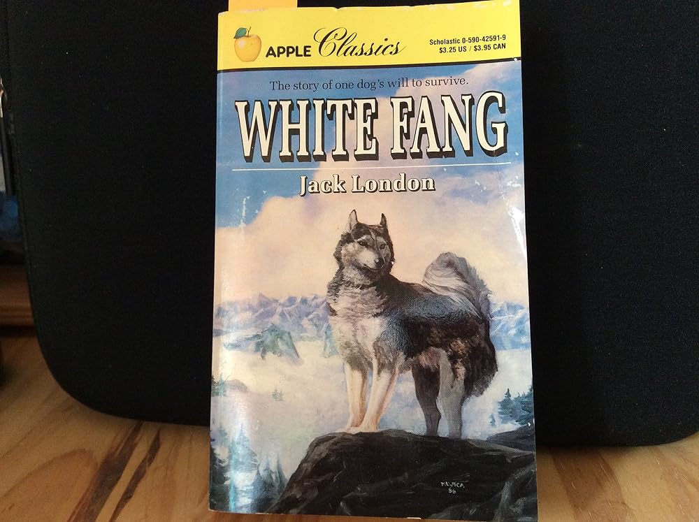 White Fang (Apple Classics) cover image